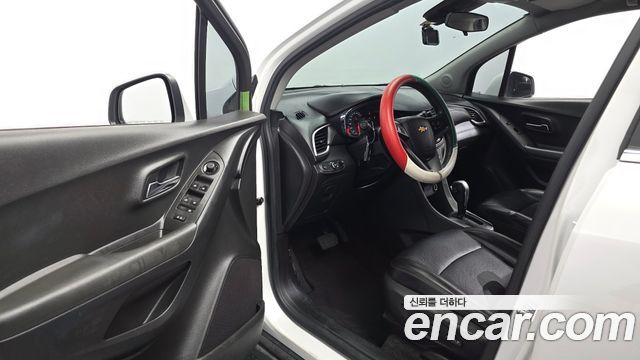 Chevrolet Korea Trax 2017 — photo 13