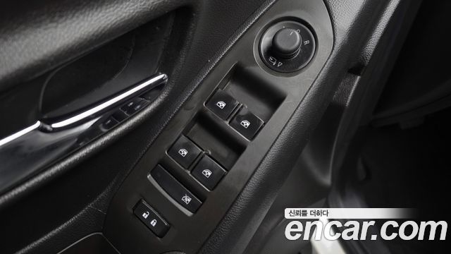 Chevrolet Korea Trax 2017 — photo 24