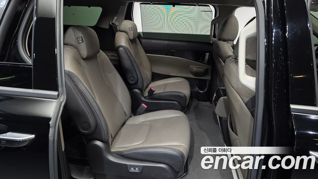 Kia Canival 2024 — photo 18