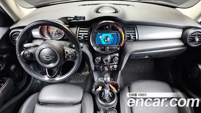 Mini Cooper 2019 — photo 7