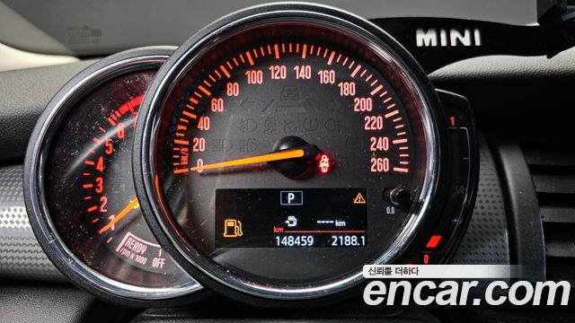 Mini Cooper 2019 — photo 8