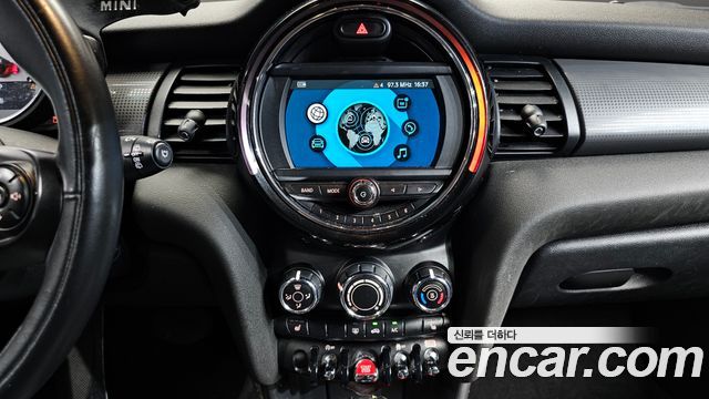Mini Cooper 2019 — photo 14