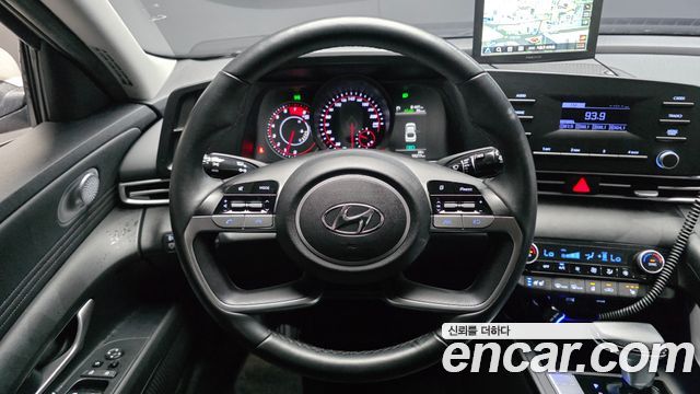 Hyundai AVANTE 2021 — photo 13