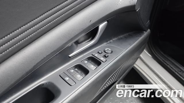 Hyundai AVANTE 2021 — photo 14