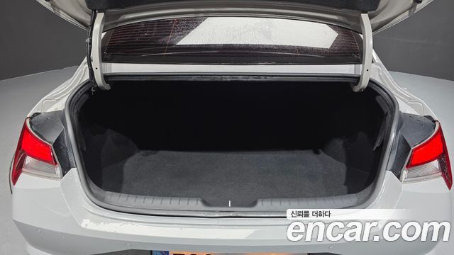 Hyundai AVANTE 2021 — photo 20