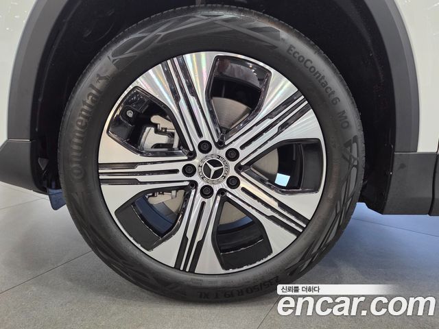 Mercedes-Benz EQA 2026 — photo 8