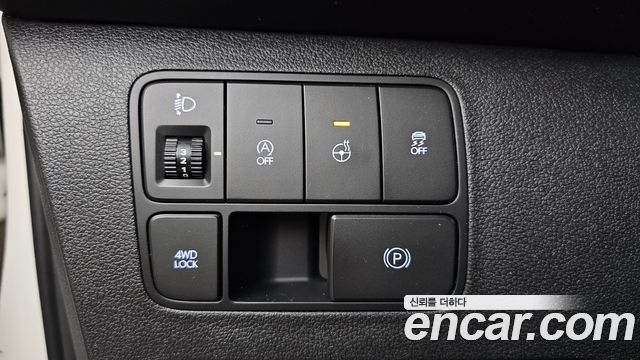 Hyundai Staria 2025 — photo 28
