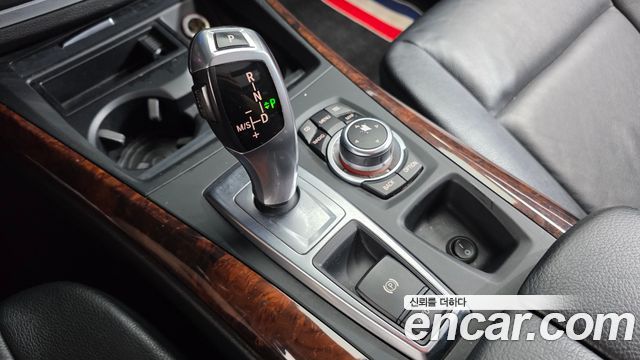 BMW X5 2011 — photo 9