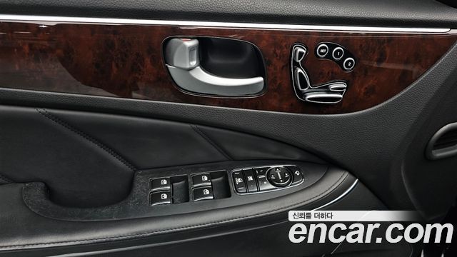 Hyundai Equus 2012 — photo 23