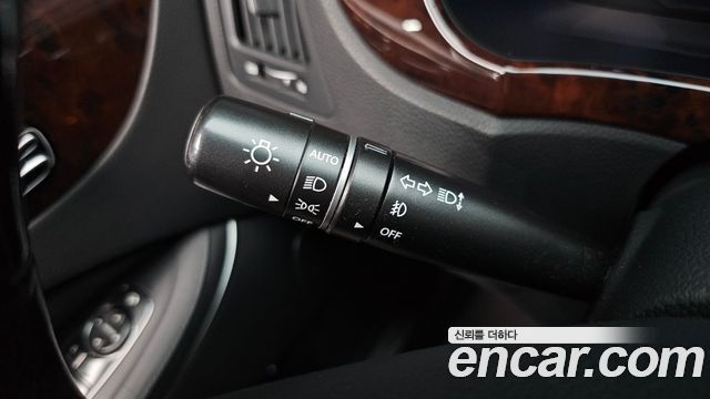 Hyundai Equus 2012 — photo 28