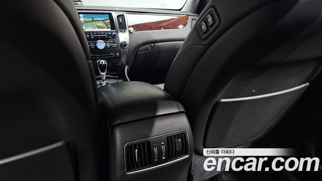 Hyundai Equus 2012 — photo 32
