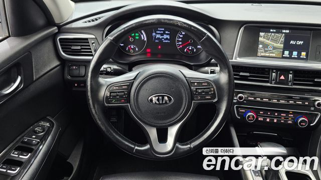 Kia K5 2017 — photo 13
