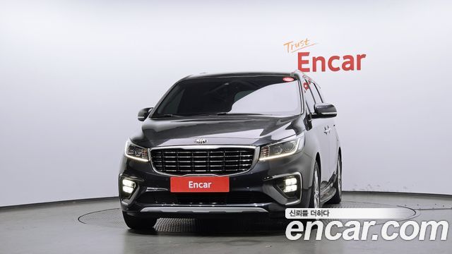 Kia Canival 2019 — photo 3