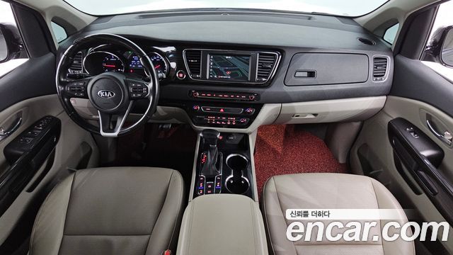 Kia Canival 2019 — photo 7