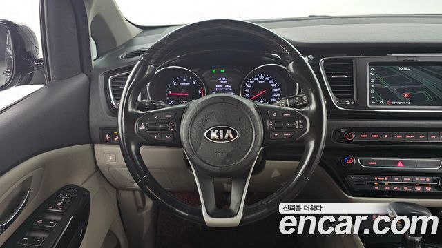 Kia Canival 2019 — photo 13