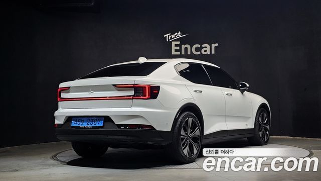 Polestar Polestar 2 2023 — photo 2