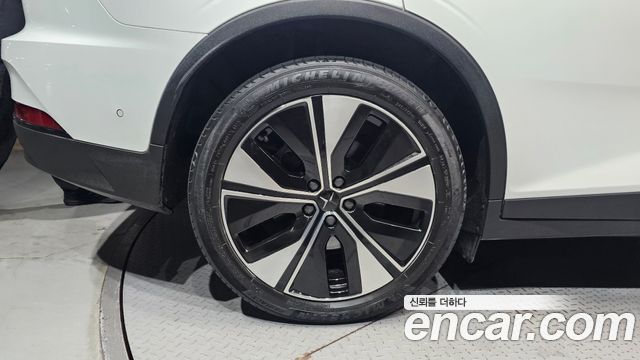 Polestar Polestar 2 2023 — photo 5