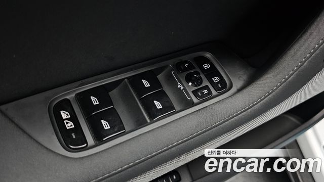 Polestar Polestar 2 2023 — photo 26