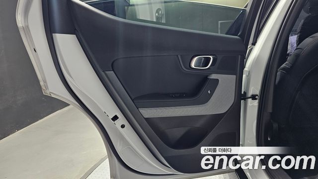Polestar Polestar 2 2023 — photo 15
