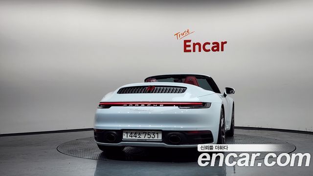 Porsche 911 2020 — photo 4