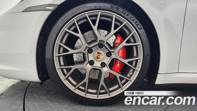 Porsche 911 2020 — photo 5