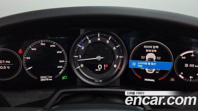 Porsche 911 2020 — photo 11