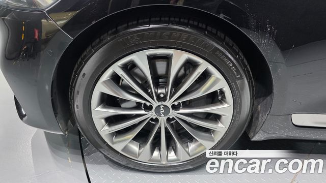Kia K9 2022 — photo 7