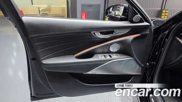 Kia K9 2022 — photo 14