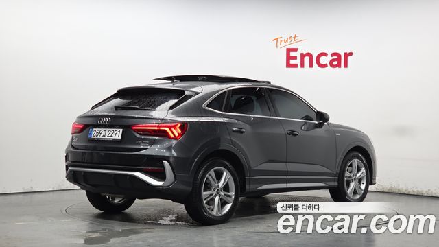 Audi Q3 2023 — photo 2
