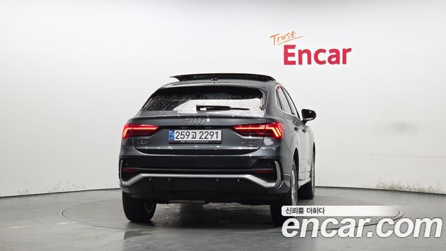 Audi Q3 2023 — photo 4