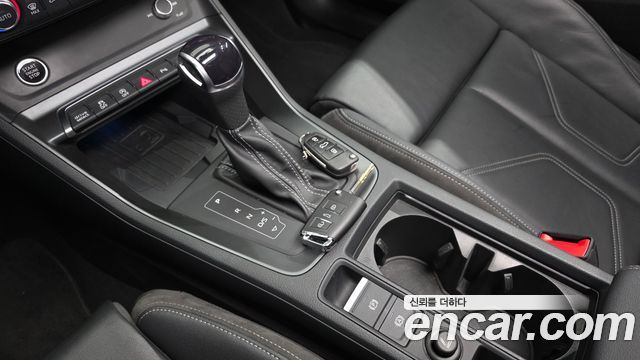 Audi Q3 2023 — photo 12