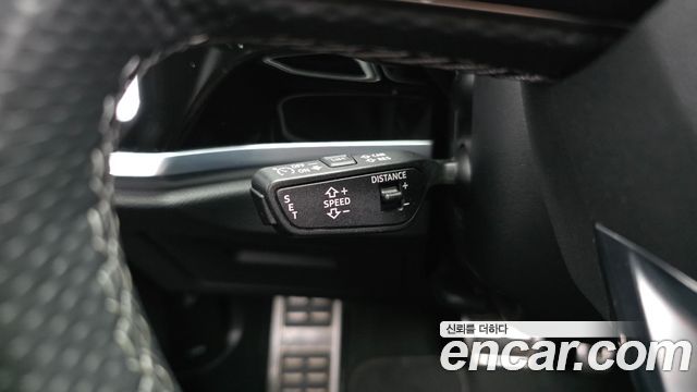Audi Q3 2023 — photo 27