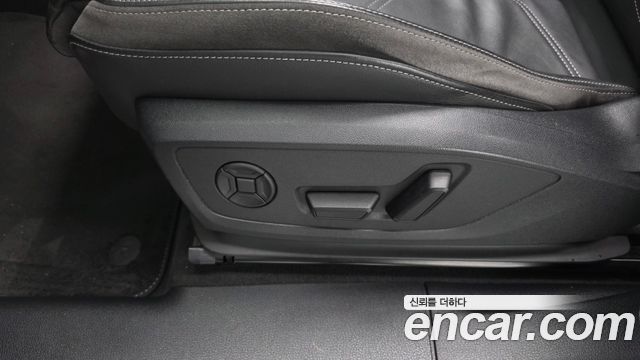 Audi Q3 2023 — photo 34