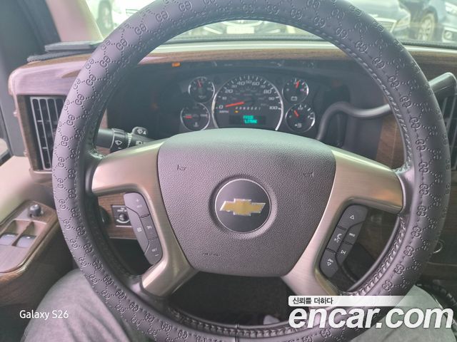Chevrolet Express Van 2014 — photo 9
