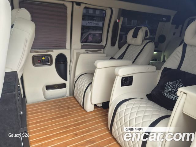 Chevrolet Express Van 2014 — photo 15