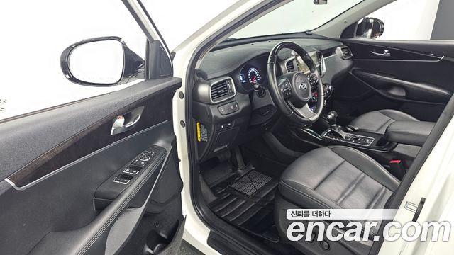 Kia Sorento 2016 — photo 13