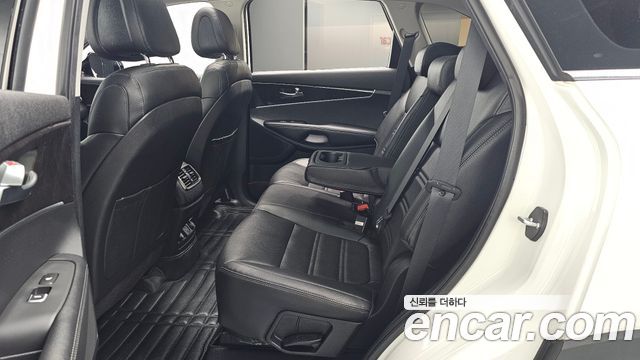 Kia Sorento 2016 — photo 17