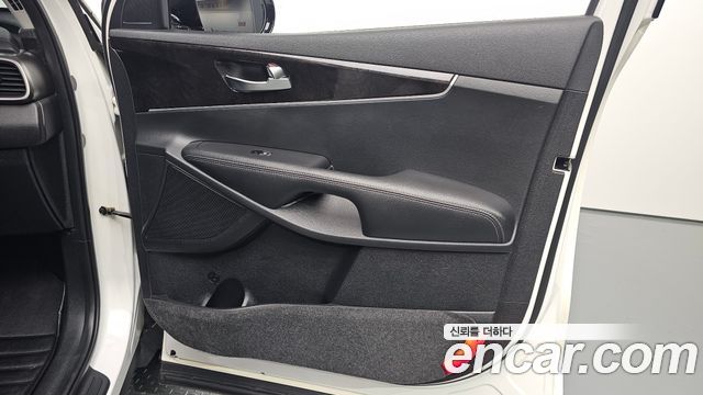 Kia Sorento 2016 — photo 14