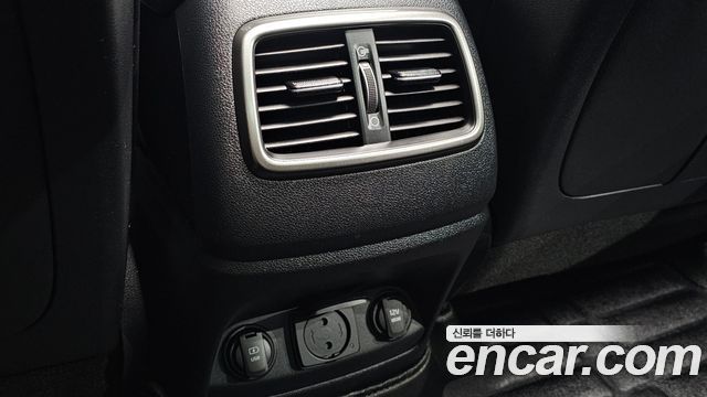 Kia Sorento 2016 — photo 28