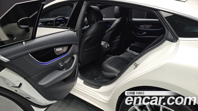 Mercedes-Benz AMG GT 2021 — photo 12