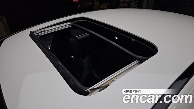 Mercedes-Benz AMG GT 2021 — photo 19