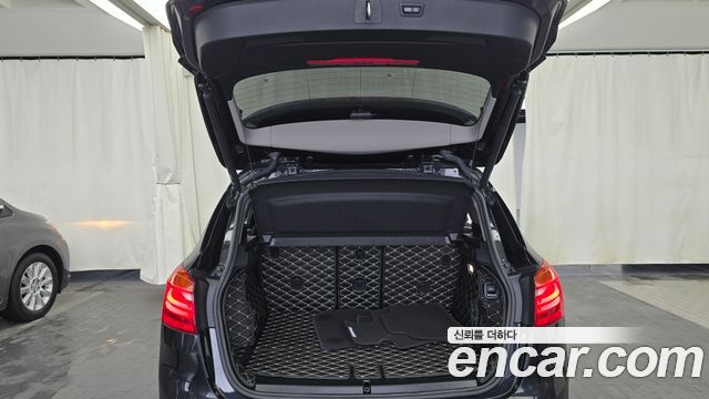 BMW 2-Series 2021 — photo 20