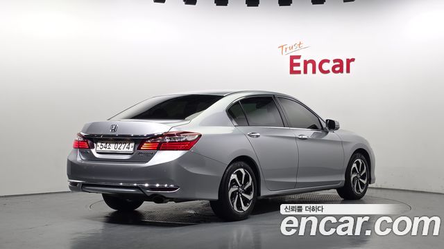 Honda Accord 2016 — photo 2