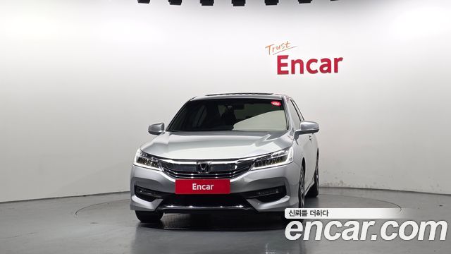 Honda Accord 2016 — photo 3