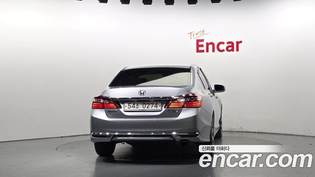Honda Accord 2016 — photo 4