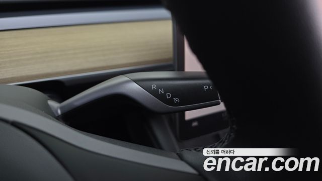 Tesla Model Y 2023 — photo 12