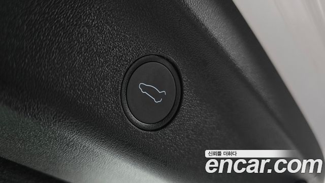 Tesla Model Y 2023 — photo 26