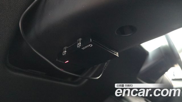 Tesla Model Y 2023 — photo 29