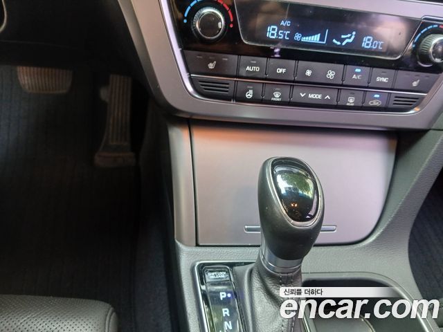 Hyundai Sonata 2015 — photo 12