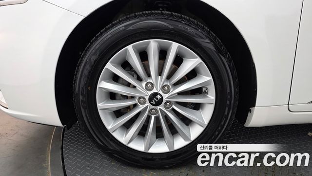 Kia K7 2016 — photo 5